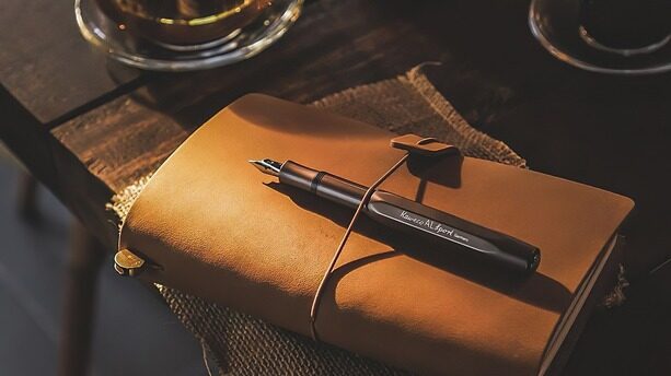 Linux之父：AI泡沫“病态扭曲、迟早暴跌”、马斯克式代码行 KPI“愚蠢到不该待在科技圈”