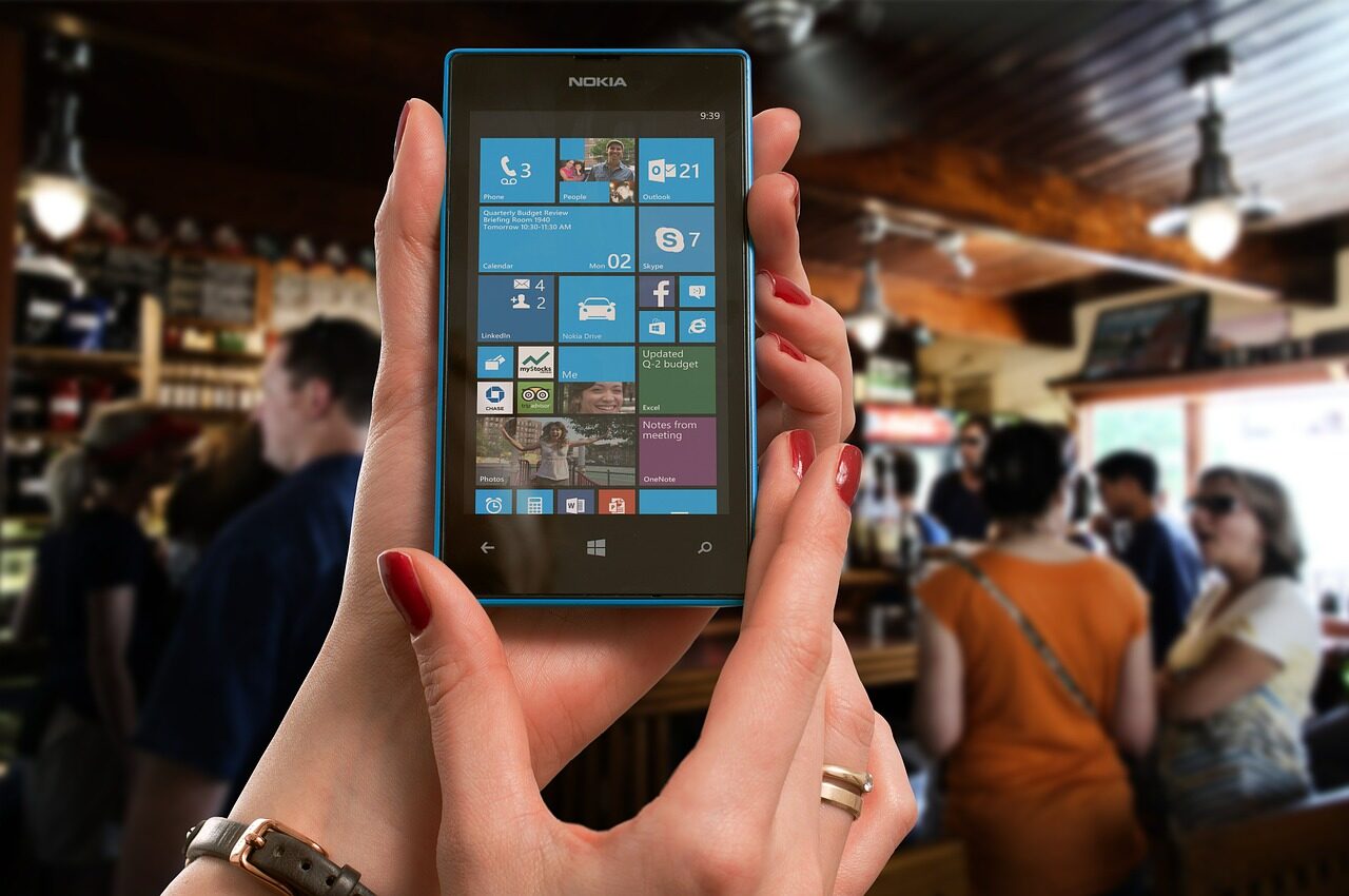 Windows 10 Mobile“谢幕”，微软正式退出手机OS市场