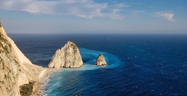 摆在科技巨头面前的选择:不出海,就出局?