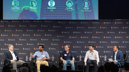 硅谷AI商业化大会专题讨论：自动驾驶与智能交通的未来