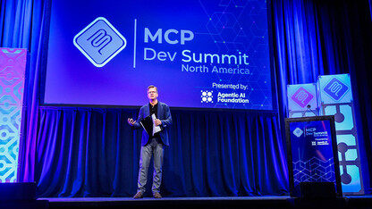 MCP开发者峰会观察:网关、无状态请求与企业级落地路径