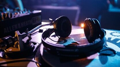 AI耳机需要独立OS吗？声智科技以“离散交互”给出否定答案