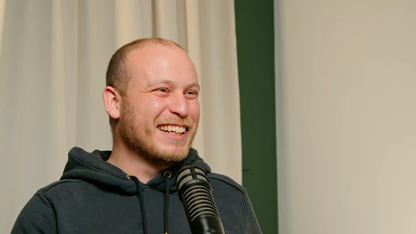 Claude Code之父自曝刘慈欣铁粉！不写PRD、不设职称，揭秘Anthropic 如何连续推出两个AI 爆款？