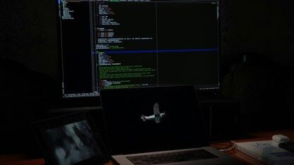 Agent+Code，打开AI开发新范式