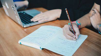 Android Studio Otter 优化代理工作流程，增强 LLM 灵活性