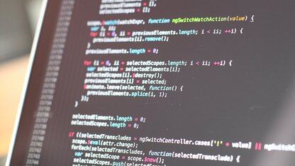谁写的代码谁负责！Cursor 发布 Agent Trace：从此 Bug 别想再推给 AI