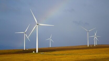 手握30亿、被蚂蚁狂挖人，转型被骂惨的王小川，真的翻身了？