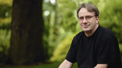 活久见！连Linux之父等“顽固派”大佬，都在用AI编程了