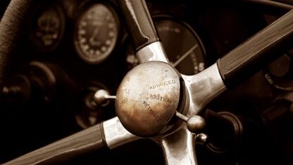 一个小型赋能团队如何支持采用单一环境进行分布式测试的实施