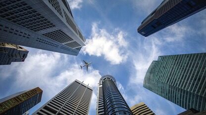 AWS Transform正式发布，用代理AI在亚马逊云上自动化大型机和VMware的现代化
