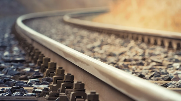 从AI和数据要素角度聊聊“新质生产力”对企业数字化转型的影响