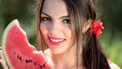 美团内部禁用Qwen；月之暗面将给未毕业实习生发期权；小米要全体研发人员进行AI考试｜AI周报