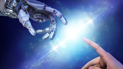 Hugging Face推出Community Evals功能,促进模型测试透明化