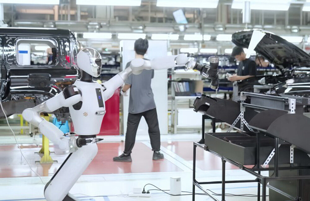 中国移动领投，银河通用机器人再融3亿美元！创人形机器人最高估值？