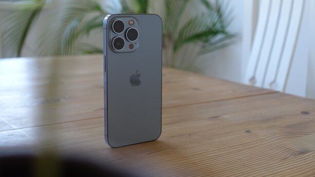即使强大如苹果也顶不住了? iPhone13或将因缺芯危机减产1000万部