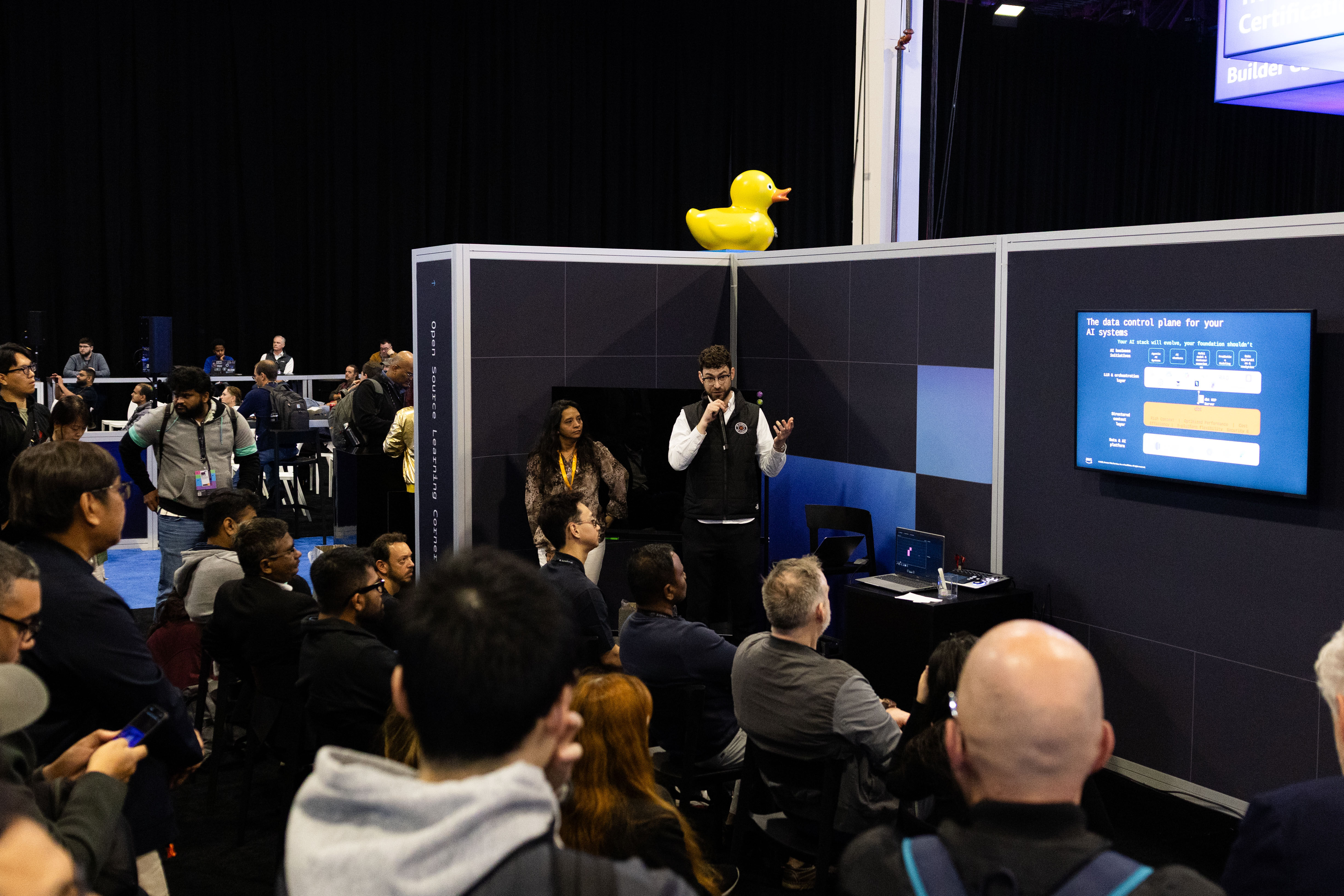 当云计算开始在硅谷“造星”，一场自我革命开始了