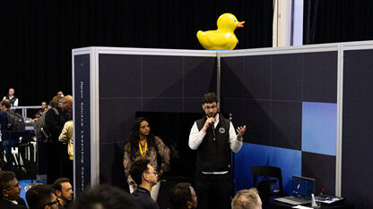 当云计算开始在硅谷“造星”,一场自我革命开始了