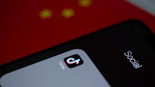 被接连封杀后，出海的“TikTok们”还在坚持什么？
