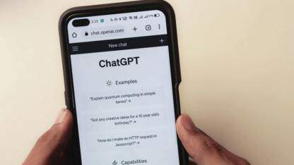 AI 的“脑回路”终于能看见了？OpenAI发布稀疏模型，让推理透明化