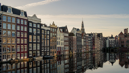 从“拼工具”到“造流水线”：有道音视频翻译升级一站式 AI 工作台