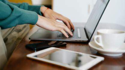 M2模型杀回Coding和Agent领域,MiniMax想要「普惠智能」