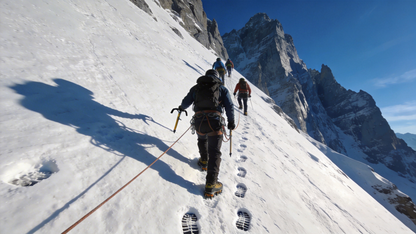 明视脑机刘冰：攀登“脑机珠峰”需要一整套支持长期远征的后勤保障体系